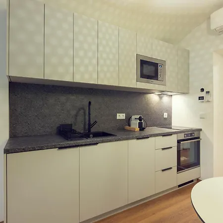 Appartement Leonart Living 01